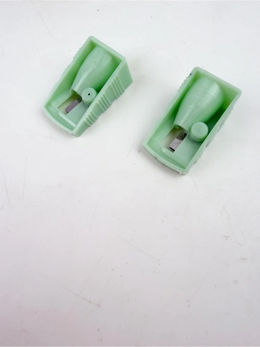 TWO Vtg 80s Clinique Eye & Lip Pencil Sharpener West Germany Green New Box Wear